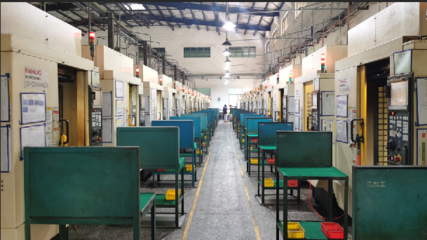 李曉彤率隊赴東莞市考察企業，與家鄉企業家共話家電零配件銷售新機遇